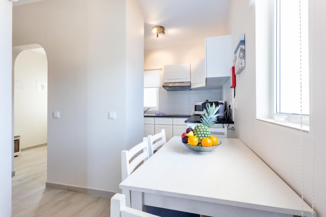 Mariners - Bright And Stylish Apartment - Walk To The Beach Praia Da Luz Exterior foto